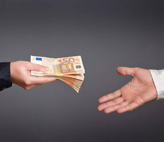 בזמנים קשים המדינה לצדינו – הלוואה בערבות המדינה