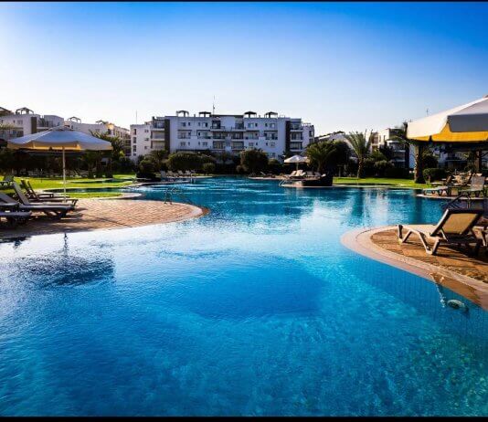 עם 199,000 ₪ הון עצמי! ישראלים יוכלו לרכוש דירת יוקרה, פרטית בטאבו, בריזורט הכי יפה בצפון קפריסין עם חוף ים פרטי, לקבל תושבות קבע במדינה וליהנות מחופשה חלומית באתר הנופש, עוד לפני הרכישה – נותרו 15 דירות אחרונות!